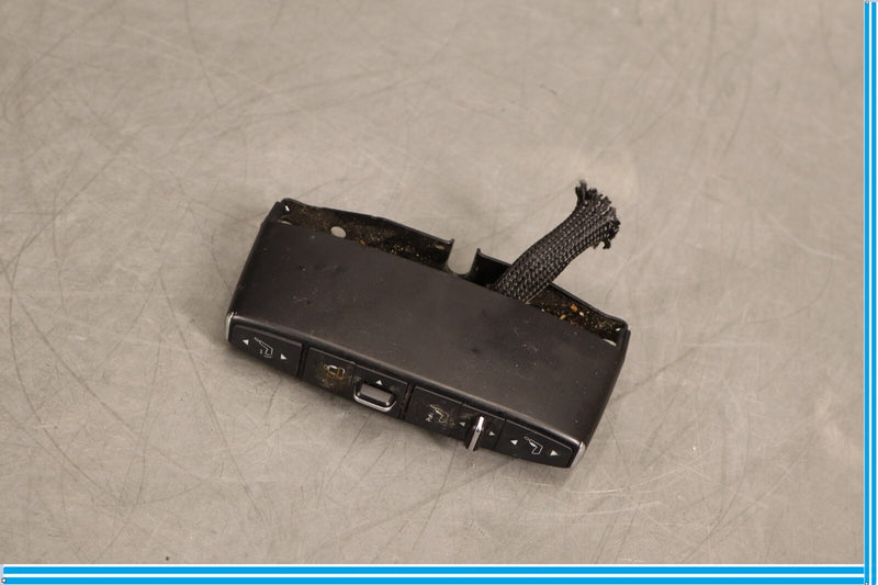 Load image into Gallery viewer, 10-14 Mercedes E500 E350 CLS550 Front Left Side Seat Vacuum Valve Switch Oem
