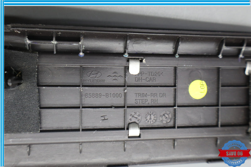 Load image into Gallery viewer, 15-16 Hyundai Genesis Rear Right Passenger Side Door Sill Scuff Plate Trim Oem
