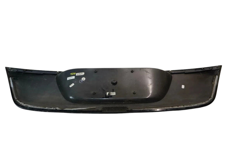 Load image into Gallery viewer, 03-06 Mercedes W211 E500 E350 Sedan Trunk Lid Tailgate License Plate Trim OEM
