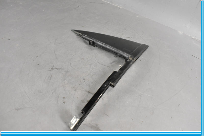 Load image into Gallery viewer, 12-18 Mercedes CLS550 CLS63 W218 Rear Right Side Quarter Window Glass Oem

