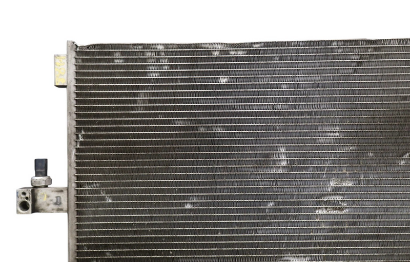 Load image into Gallery viewer, 12-20 Mercedes E550 E550 CLS550 AC Air Conditioning Condenser A0995001554 Oem
