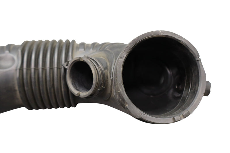Load image into Gallery viewer, 12-16 Hyundai Equus Genesis Hose Assembly Air Intake Black 281303M500 Oem
