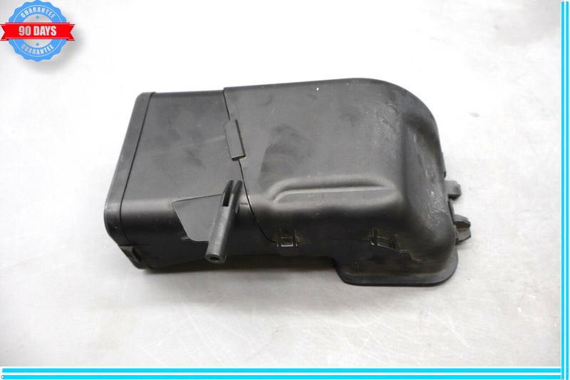 Load image into Gallery viewer, 11-16 BMW 528i 535i 550i F10 Front Left Side Engine Air Intake Duct Tube Oem
