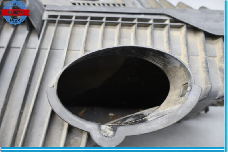 Load image into Gallery viewer, 11-15 Volkswagen VW Touareg Right Engine Air Filter And Housing Assembly Oem
