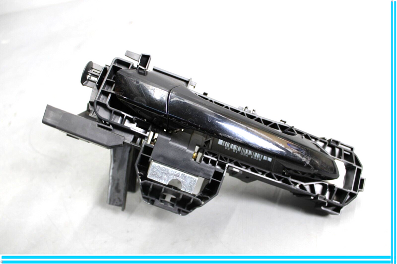 Load image into Gallery viewer, 14-19 Mercedes W117 CLA250 Front Right Side Exterior Door Handle Black Oem
