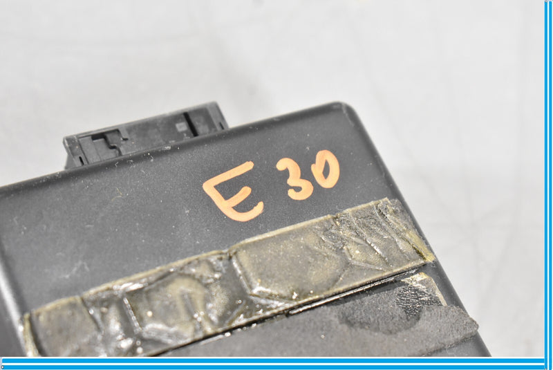 Load image into Gallery viewer, 06-13 Mercedes GL550 GL450 Audio Music iPod Module Interface Oem
