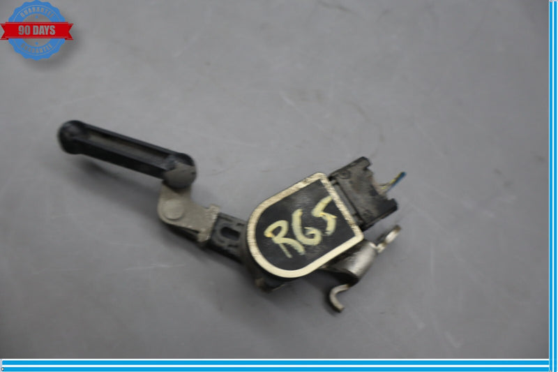 Load image into Gallery viewer, 09-15 BMW 750i 740i Right Passenger Side Headlight Height Level Sensor Oem
