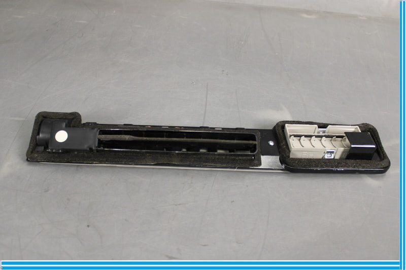 Load image into Gallery viewer, 11-17 Infiniti QX56 QX80 Rear Right Roof Headliner Air Vent Grille Trim Oem
