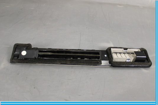 11-17 Infiniti QX56 QX80 Rear Right Roof Headliner Air Vent Grille Trim Oem
