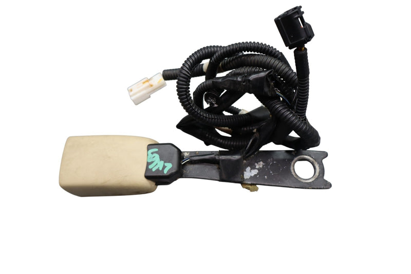 Load image into Gallery viewer, 06-11 Lexus GS350 GS430 Front Right Passenger Side Seat Belt Buckle Oem
