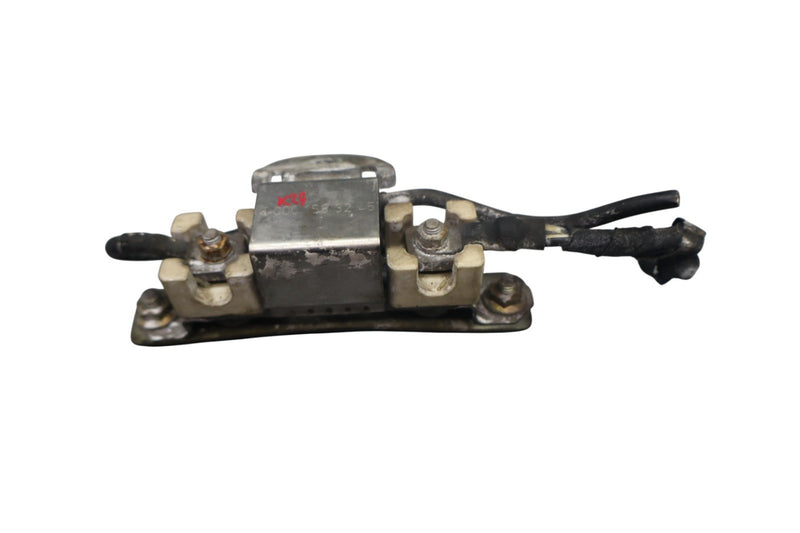 Load image into Gallery viewer, 90-02 Mercedes R129 SL600 SL500 Auxiliary Fan Balance Resistor Oem
