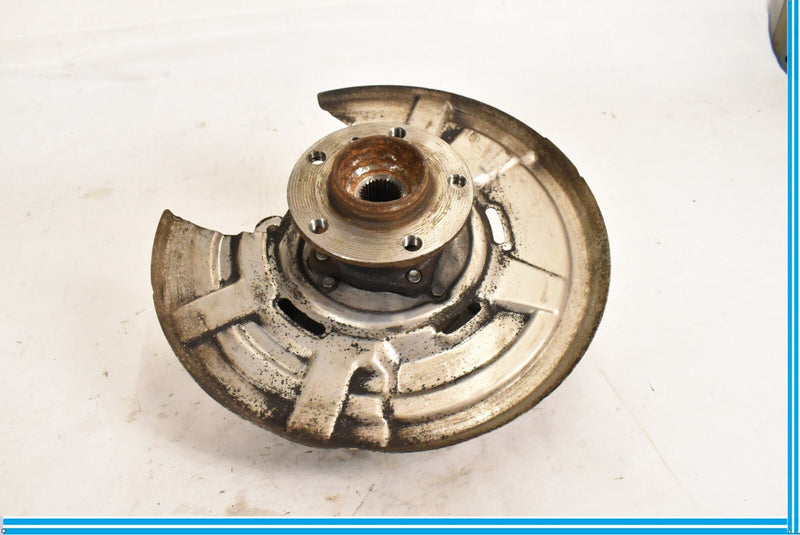 Load image into Gallery viewer, 2015 11 12 13 14 16 BMW 528XI F10 AWD REAR RIGHT SPINDLE KNUCKLE HUB 33326793770
