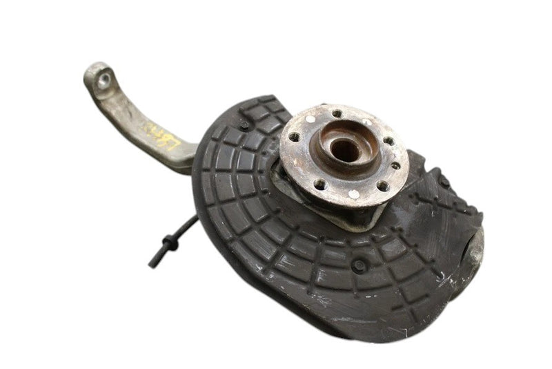 Load image into Gallery viewer, 14-18 Maserati Ghibli Quattroporte Front Right Side Spindle Knuckle Hub Oem
