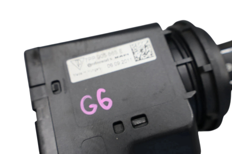Load image into Gallery viewer, 11-18 Porsche Cayenne Engine Start Ignition Switch Module W/ Key 95863794701 Oem
