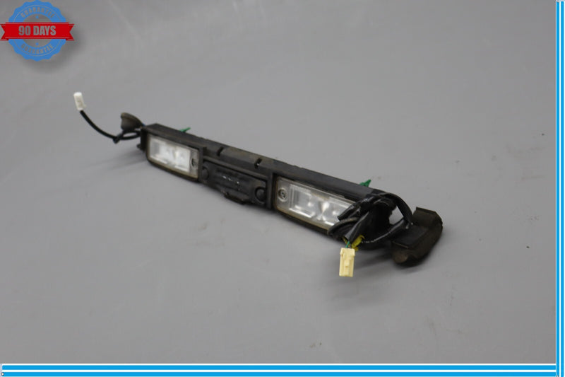 Load image into Gallery viewer, 07-09 Lexus LS460 Trunk Lid License Plate Light Lamp Assembly Oem
