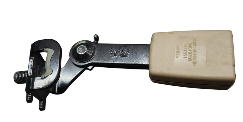 Load image into Gallery viewer, 11-16 Hyundai Equus Rear Left Driver Side Seatbelt Seat Belt Buckle Latch Oem
