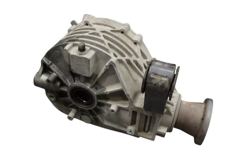Load image into Gallery viewer, 14-17 Maserati Ghibli S Q4 Rear Diff Differential Axle Carrier OEM 670009608
