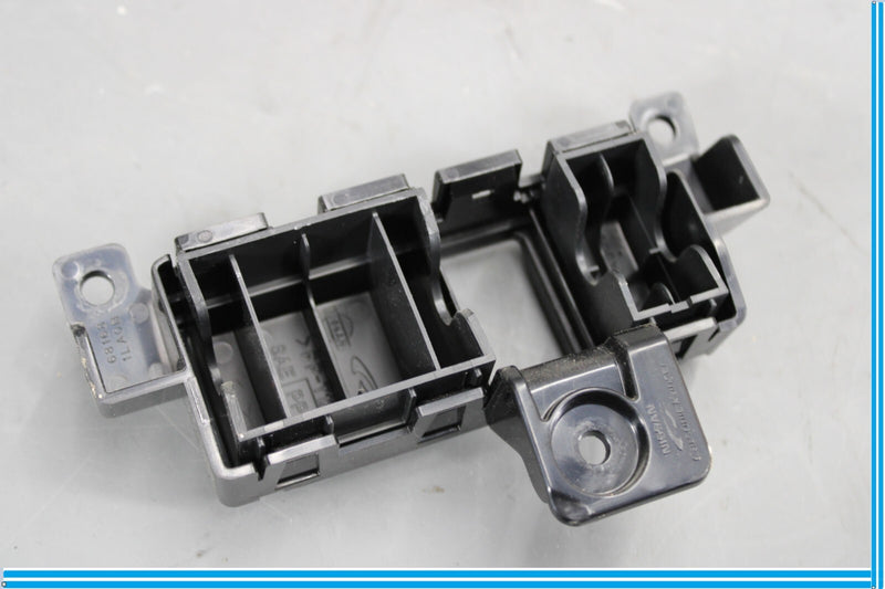 Load image into Gallery viewer, 11-17 Infiniti QX56 QX80 Power Door Headlight Beam Switch Bezel Oem
