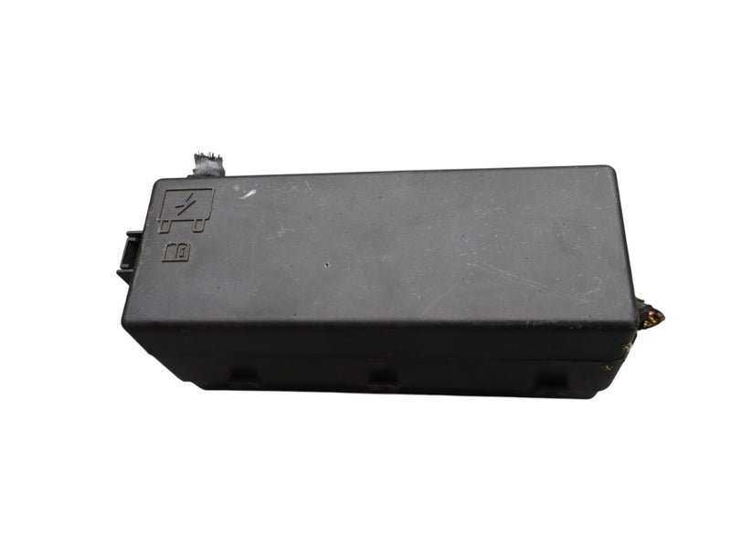 Load image into Gallery viewer, 14-17 Maserati Ghibli Rear Power Distribution Fuse Relay Box 670109664 Oem
