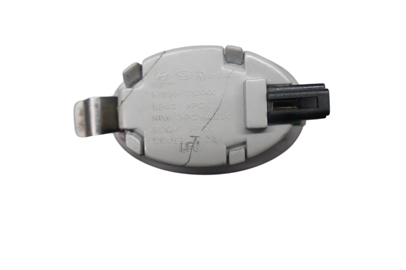 Load image into Gallery viewer, 15-19 Hyundai Genesis G80 Right Overhead Roof Dome Interior Light Lamp Oem
