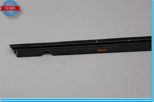 08-14 Mercedes W204 C350 Front Right Side Door Window Glass Rubber Seal Oem