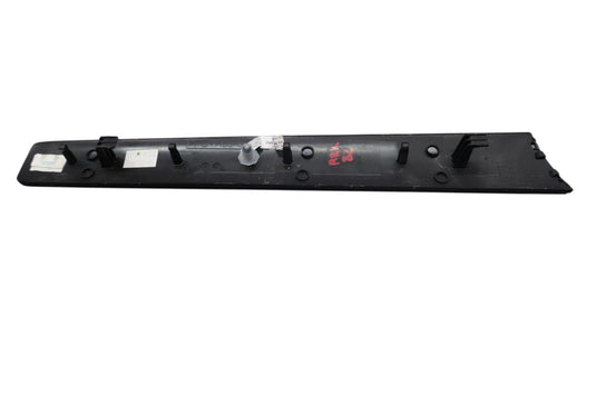 11-17 Volkswagen VW Touareg Rear Right Side Door Panel Trim 7P6867450B Oem