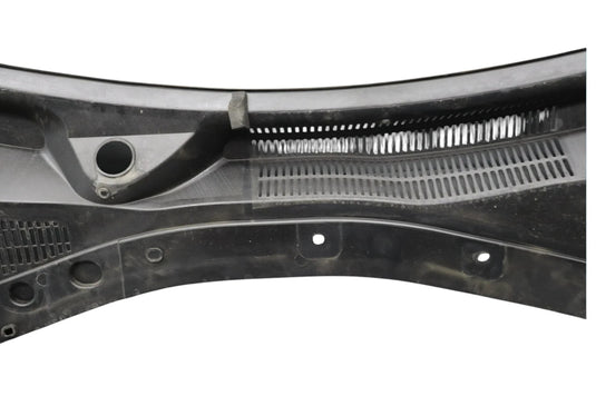 14-20 Maserati Ghibli S Windshield Wiper Cowl Vent Grille Panel 670010468 Oem