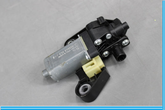 09-15 BMW 750Li Rear Left Driver Side Door Window Sun Privacy Shade Motor Oem
