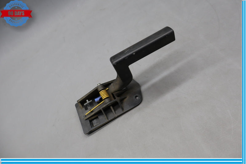 Load image into Gallery viewer, 03-07 Hummer H2 Front Right Passenger Side Interior Door Handle Oem
