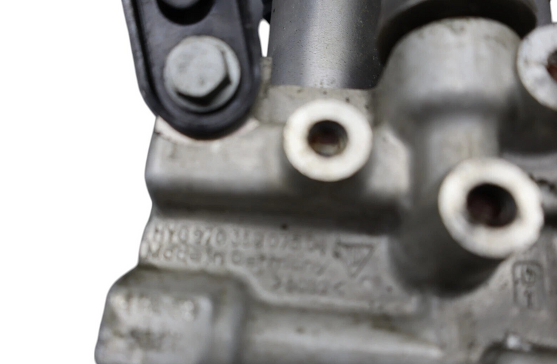 Load image into Gallery viewer, 10-16 Porsche Cayenne Panamera Rear Sway Bar Control Valve Block 97061289800 OEM
