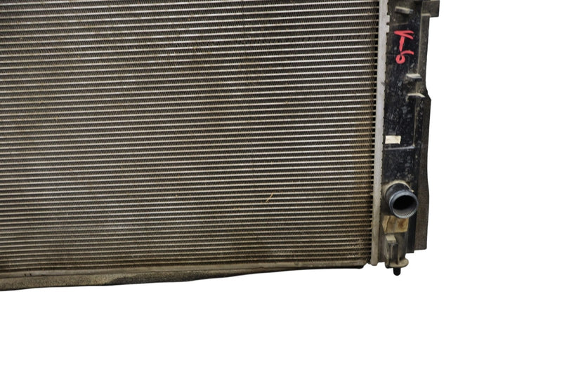 Load image into Gallery viewer, 15-18 Hyundai Genesis G80 Front Engine Cooling Radiator Assembly 25310B1140 Oem
