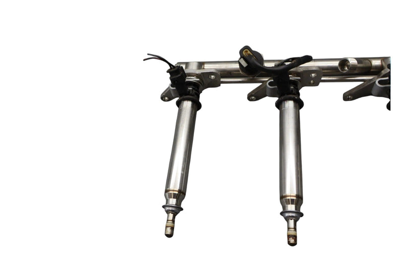 Load image into Gallery viewer, 11-18 Mercedes CLS550 W218 Right Side Fuel Injection Rail Line w/ Injectors Oem
