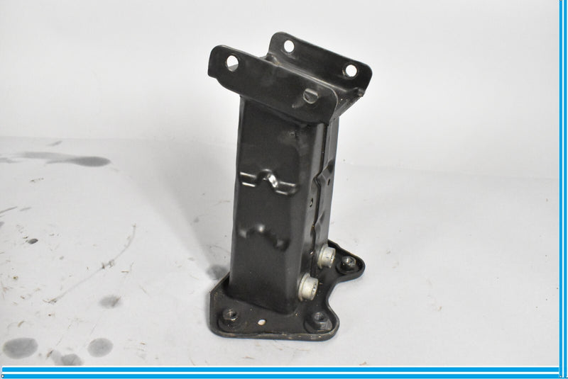 Load image into Gallery viewer, 07-14 Mercedes CL550 CL600 W216 Front Left Bumper Reinforcement Bracket Oem
