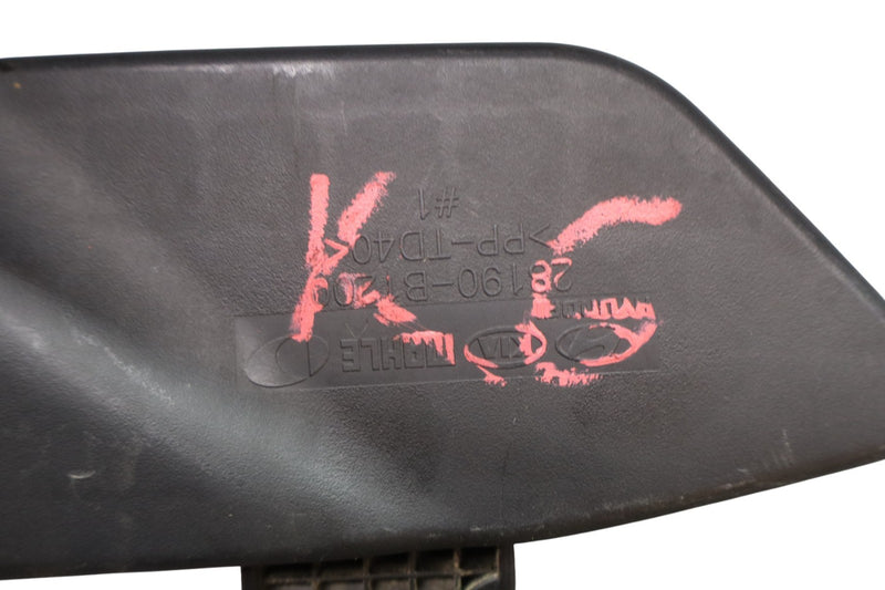 Load image into Gallery viewer, 15-17 Hyundai Genesis G80 Air Intake Resonator Hose Tube 28190B1200 Oem
