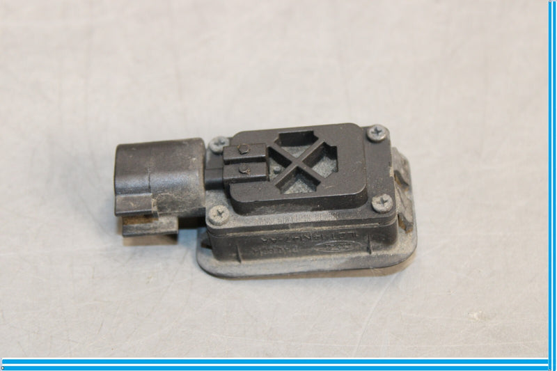 Load image into Gallery viewer, 09-15 Jaguar XF XFR Rear Tailgate Back Door Trunk Release Open Switch Oem
