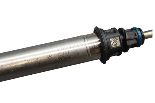 11-18 Mercedes W207 GLS550 CL550 E550 Engine Motor Fuel Injector 0261500065 OEM
