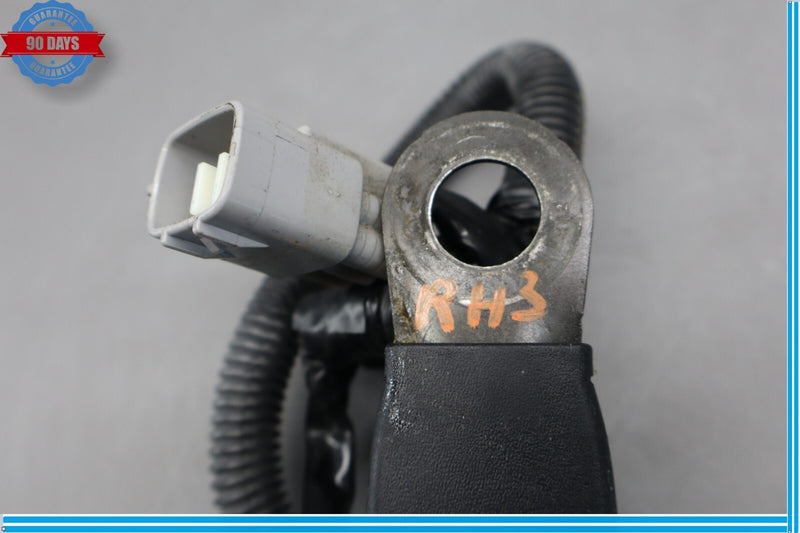 Load image into Gallery viewer, 02-06 Lexus SC430 LS430 Front Right Passenger Side Seat Belt Seatbelt Buckle Oem
