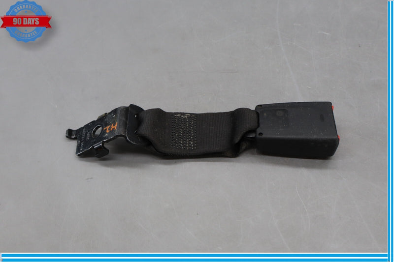 Load image into Gallery viewer, 07-13 BMW X5 E70 Rear Center 2nd Row Seat Belt Seatbelt Buckle Receiver Oem

