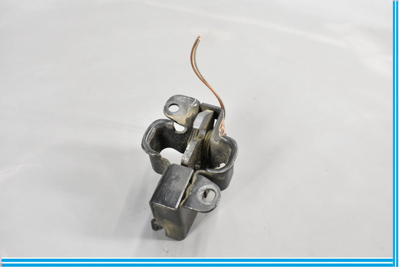 Load image into Gallery viewer, 00-06 Mercedes S500 S600 W220 Left Engine Hood Lock Latch Oem
