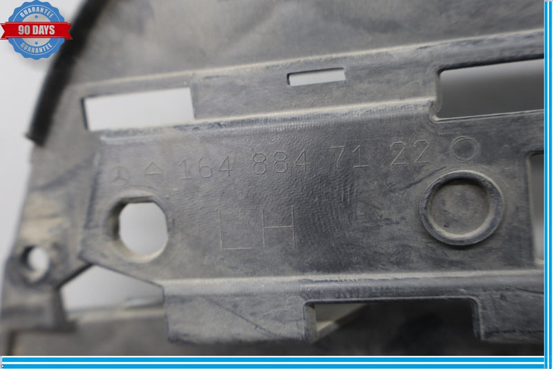 Load image into Gallery viewer, 07-12 Mercedes GL450 GL320 Left Side Fog Light Lamp Bumper Grille Grill Oem
