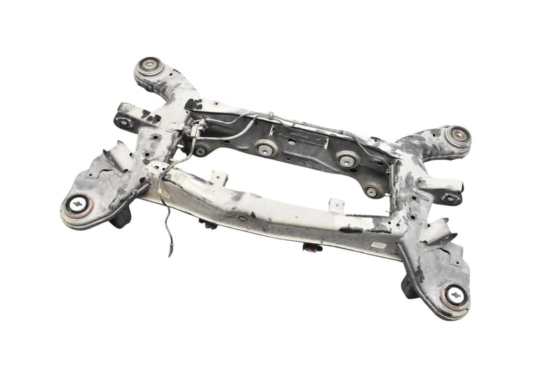 Load image into Gallery viewer, 14-19 Maserati Quattroporte Rear Suspension Subframe Cross Member 670007569 OEM
