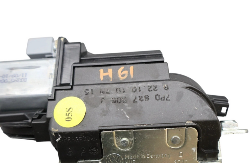 Load image into Gallery viewer, 11-17 Volkswagen Touareg Rear Trunk Lid Lock Latch Actuator 7P0827505J Oem
