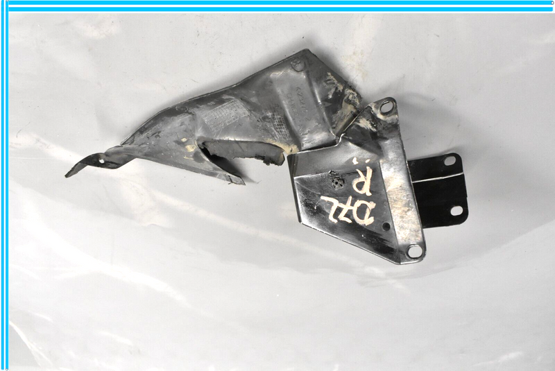 Load image into Gallery viewer, 00-06 Mercedes S600 W220 Front Right Radiator Cover Mounting Bracket Oem
