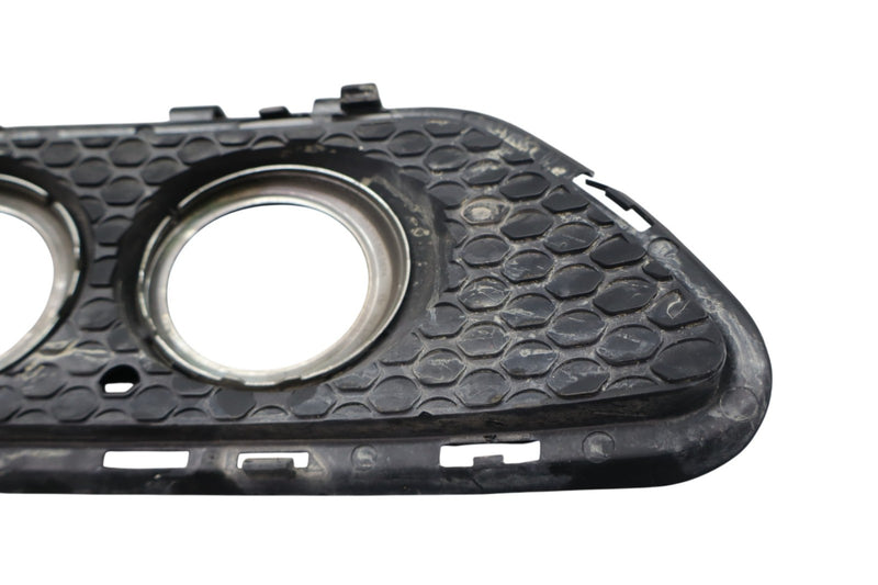Load image into Gallery viewer, 10-13 Mercedes W212 E550 E350 Front Right Side Bumper Fog Lamp Grille Oem

