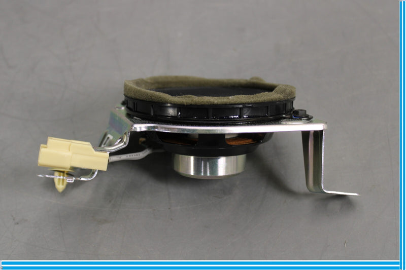 Load image into Gallery viewer, 07-17 Lexus LS460 Rear Left Driver Side Door Speaker Tweeter Oem
