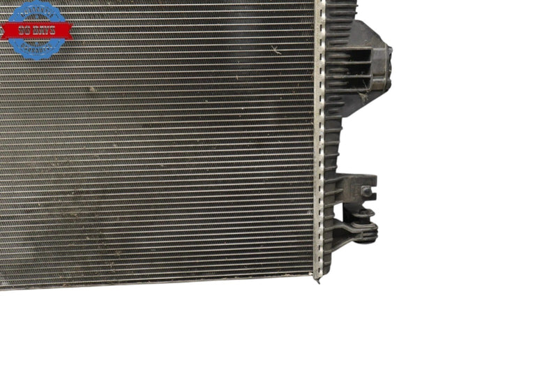 Load image into Gallery viewer, 11-17 Volkswagen Touareg Engine Water Cooling Radiator Assembly 95810613210 Oem
