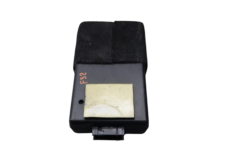 Load image into Gallery viewer, 05-13 Mercedes W209 CLK550 E350 S550 Ipod Interface Control Module B67824252 Oem
