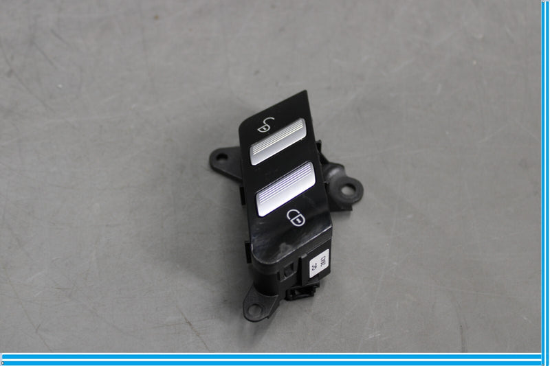 Load image into Gallery viewer, 07-14 Mercedes S550 S600 W221 Front Right Side Door Lock Switch Oem

