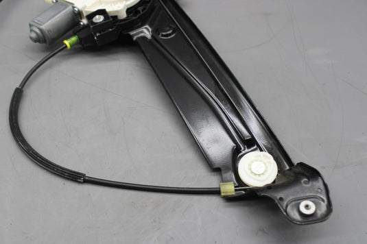 11-16 BMW 528i 535i 550i xDrive Front Right Side Door Window Regulator Motor Oem