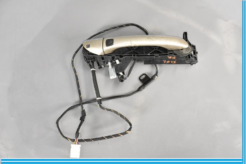 Load image into Gallery viewer, 00-06 Mercedes S600 Front Right Passenger Side Door Exterior Lock Handle Oem
